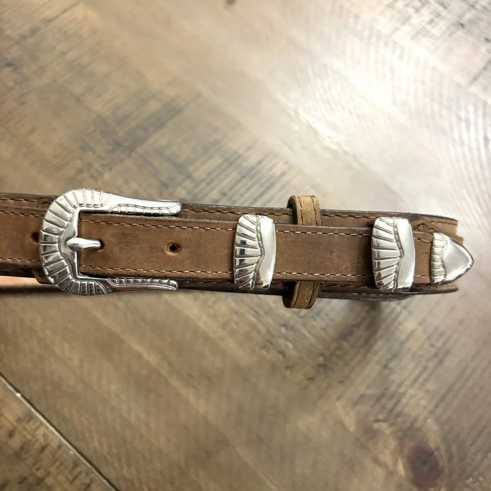 3-D Brown Leather Belt‎ Genuine Hand tooled leather 28 Women's Made USA
